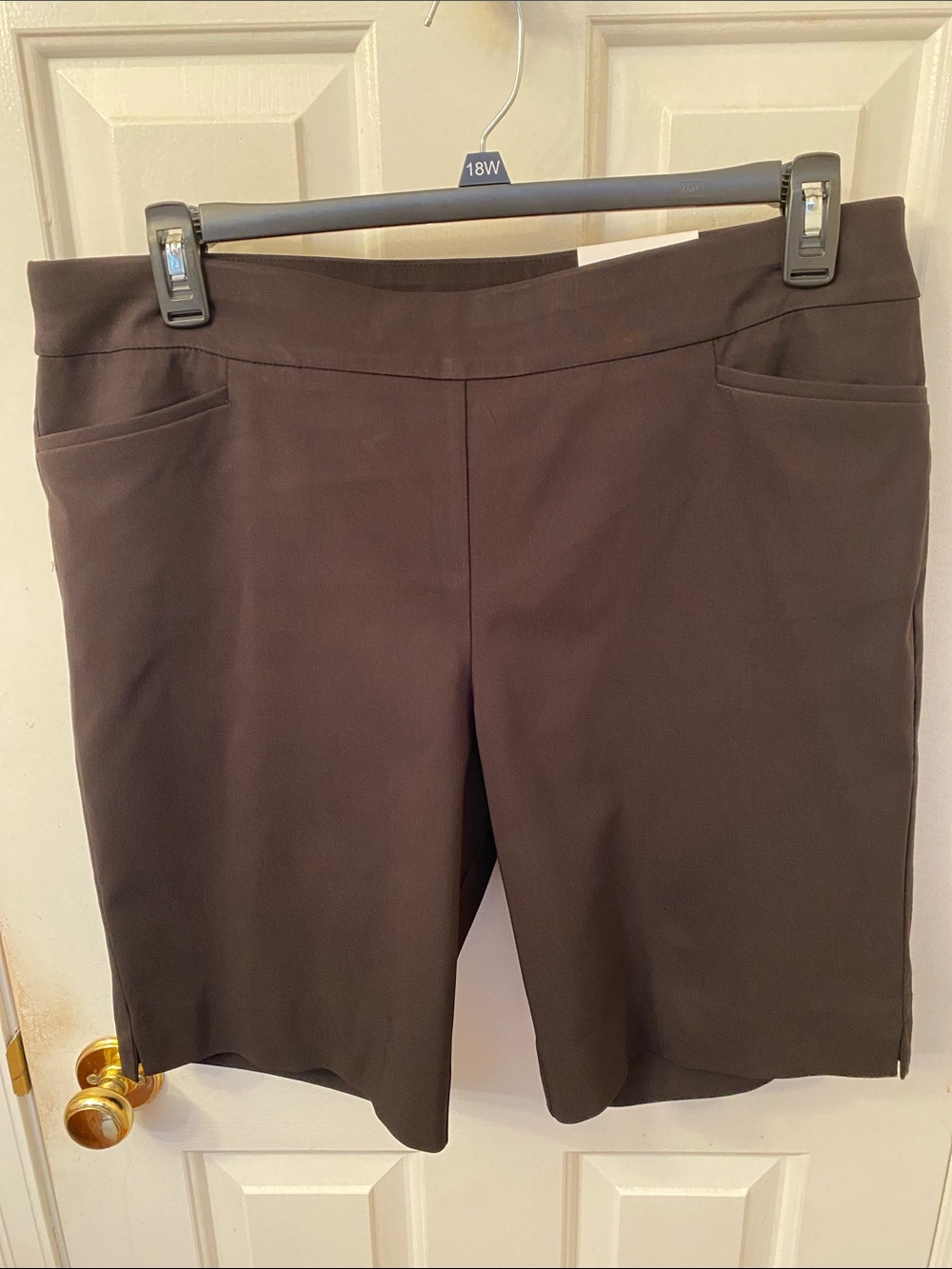New! Chico’s Women's Black Pull-On Shorts